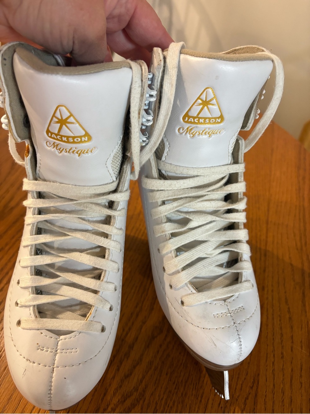 Jackson Mystique Girl’s White Figure Skates